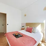 Magnificent Apartment In Le Marais