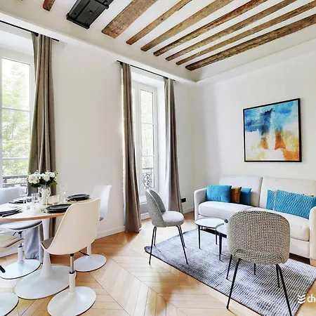Magnificent Apartment In Le Marais Appartamento